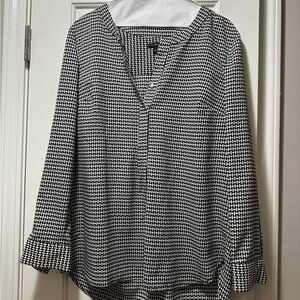 Talbots Black and White Cuffed Sleeve Blouse